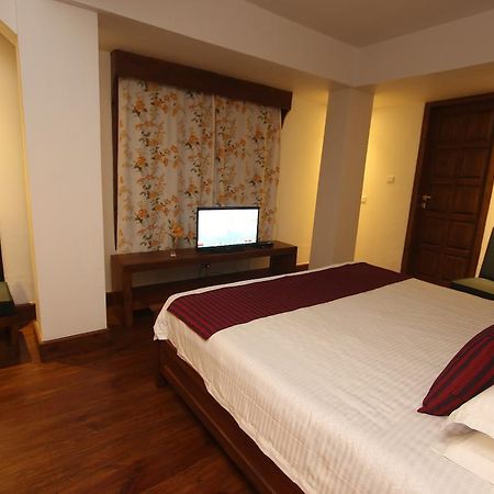 Bed and Breakfast The Pear Tree Shillong Exterior foto
